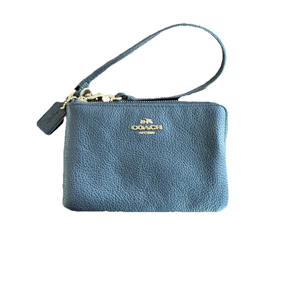 Coach Wristlet Black Pebbled Leather w/Dust Bag Gold Hardware Single Zip Pockets